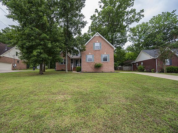2nd image of 319 Alexis Dr