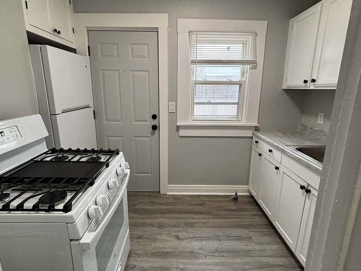 1 bed, 600 sqft, $800 — Photo 3