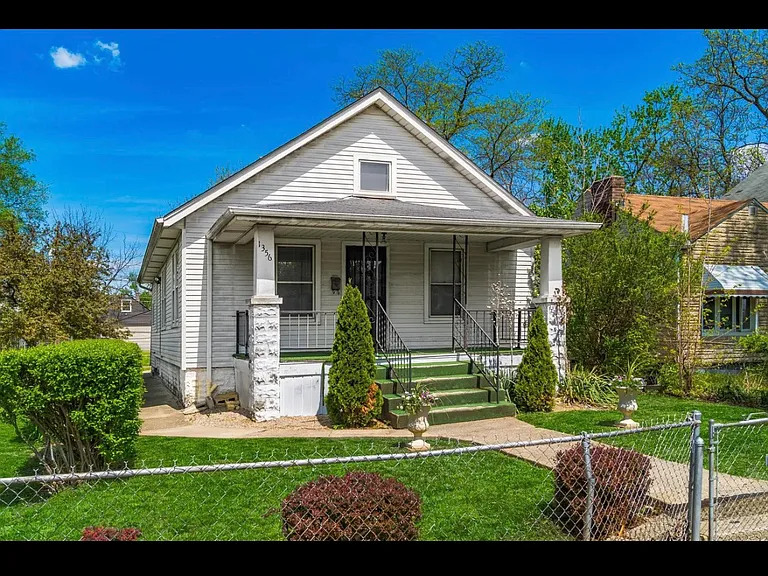 1356 E 18th Ave — Photo 2