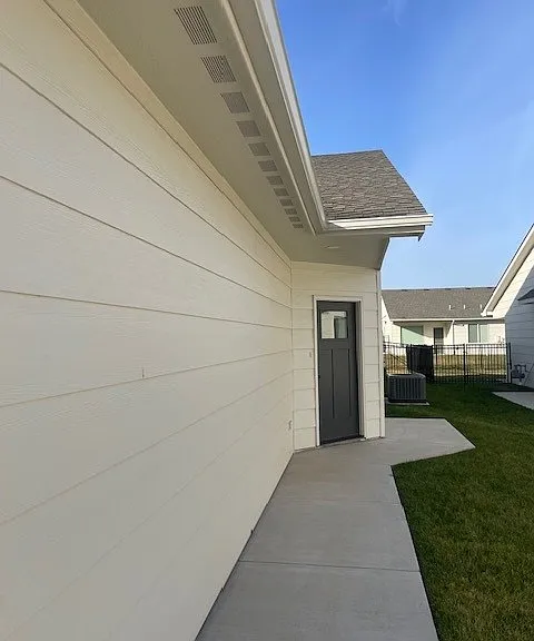 12757 W Wheatland St — Photo 2