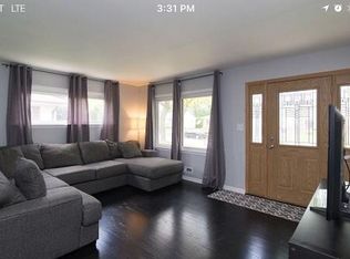 2874 S 93rd St, West Allis, WI 53227