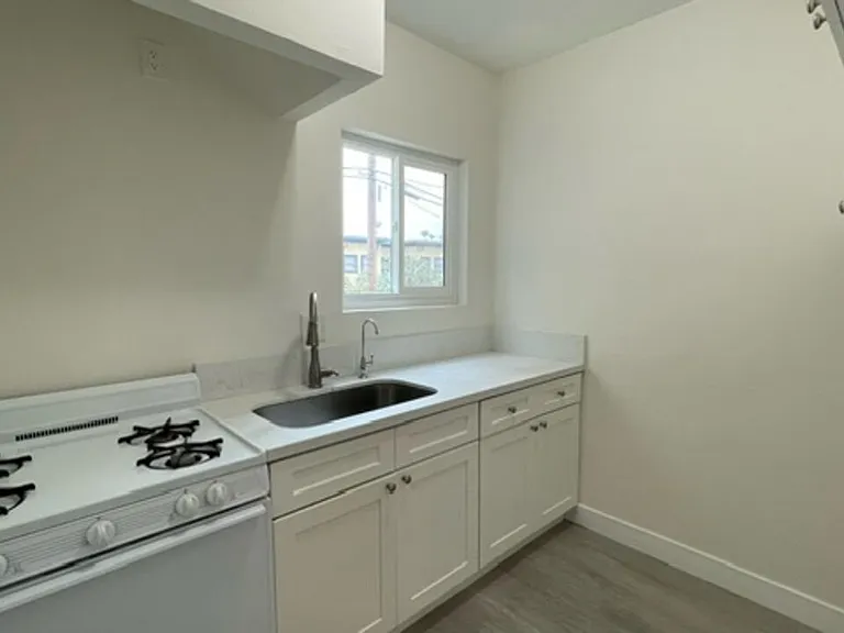836 S Catalina St #1/2 — Photo 31