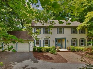 7 Cardinal Rd, Hackettstown, NJ 07840