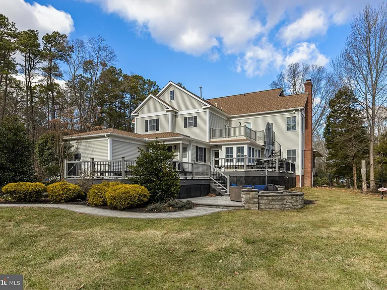 3 S Lakeside Dr W — Photo 48