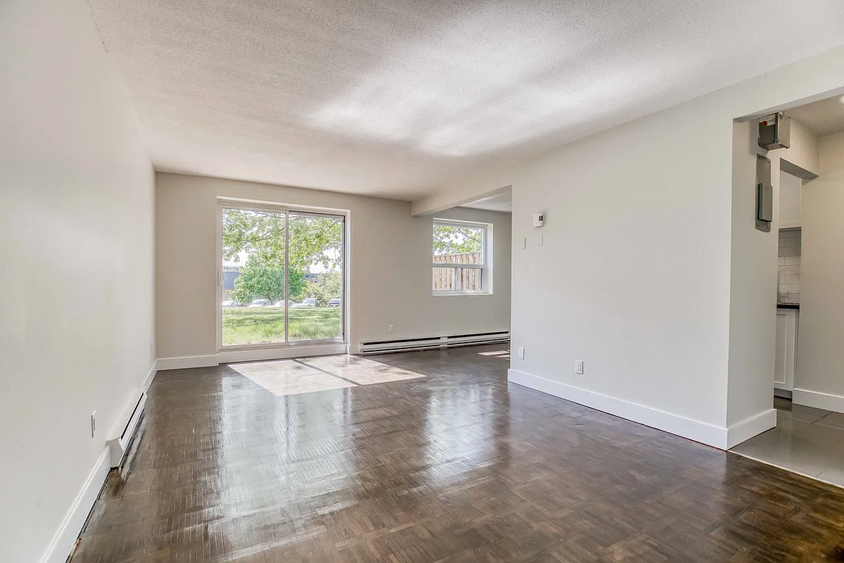 10 Runnymede Road — Photo 4
