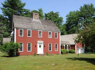 4 Tantummaheag Rd, Old Lyme, CT 06371