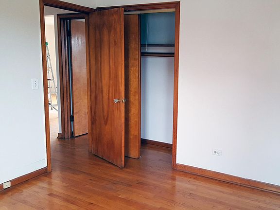 3rd image of 6135 W Fullerton Ave #2S