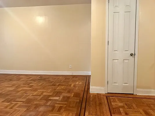 Rented by Lang Realty LLC | media 3