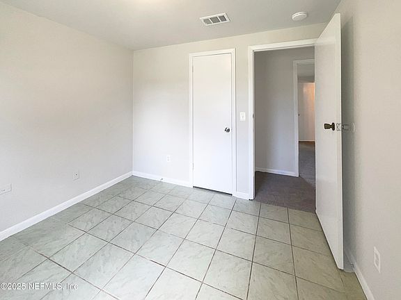 5th image of 2772 COMMANCHE Avenue