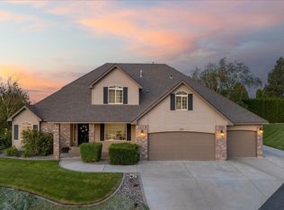 671 Clermont Dr, Richland, WA 99352