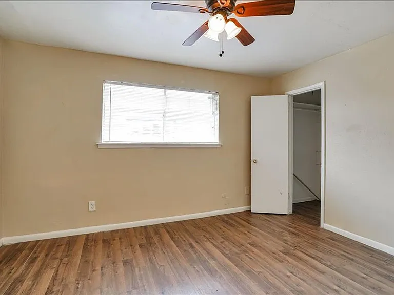 1800 N Wayside Dr #23 — Photo 6