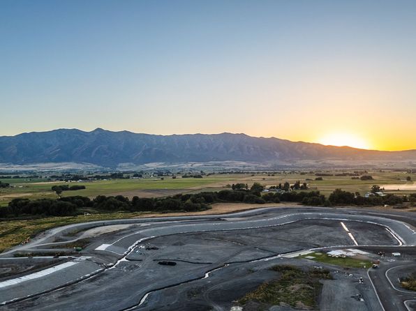 1207 Slalom Cir, Logan, UT 84321
