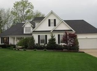 8030 Heritage Way, Amherst, OH 44001