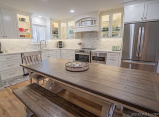 611 Lazy Days Rd #Y-2, Osage Beach, MO 65065
