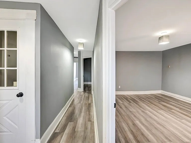 128 E Broad St #C — Photo 12