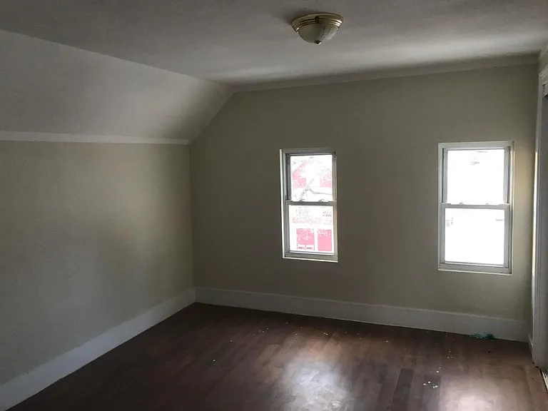 10 Smith Ave #3 — Photo 5