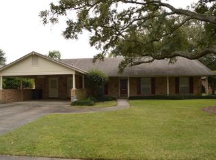 10450 Firelight Ave, Baton Rouge, LA 70815