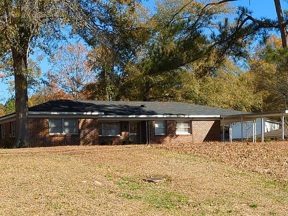 3rd image of 575 Forest Hills Dr