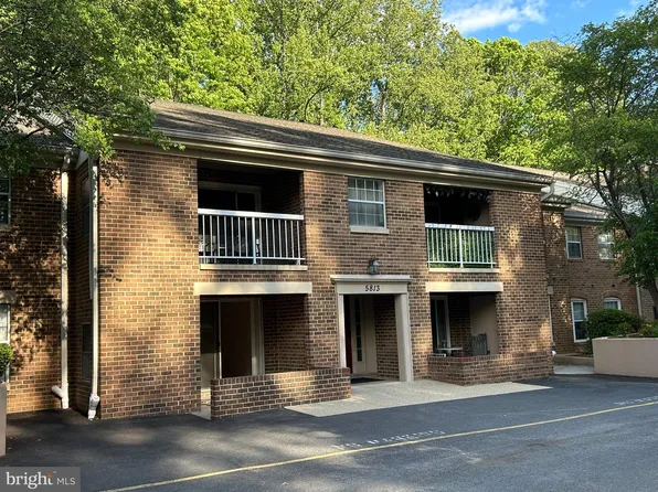 5813 Cove Landing Rd APT 201, Burke, VA 22015