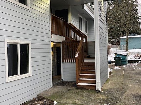 5th image of 712 Enterprise Dr #203