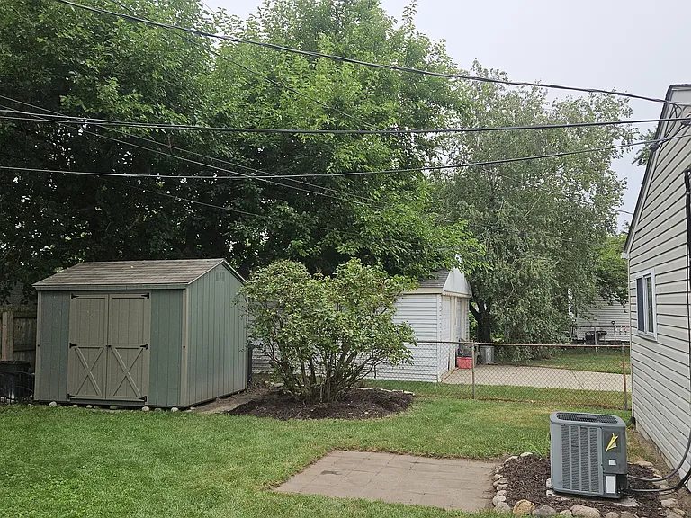 1170 E Harwood Ave — Photo 3