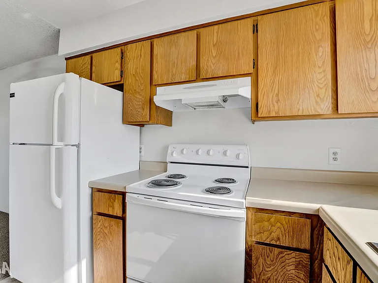 Verde Point Apartments — Photo 40