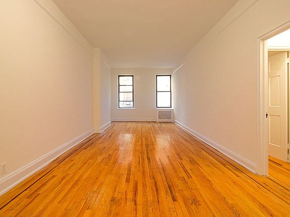 4th image of 330 8th Ave APT 3E