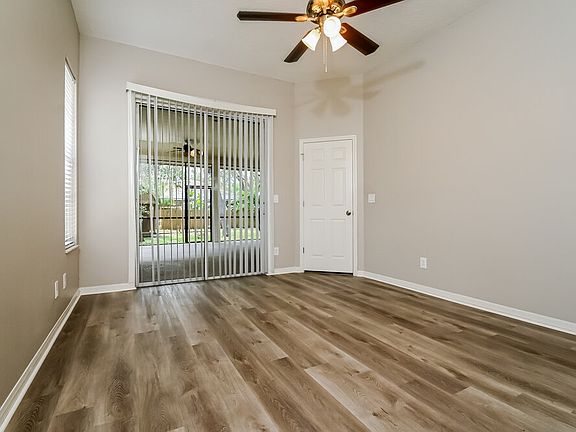 3rd image of 10423 Nightengale Dr