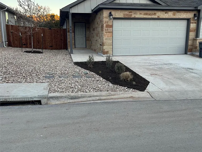 444 Parkline Dr #31A — Photo 2