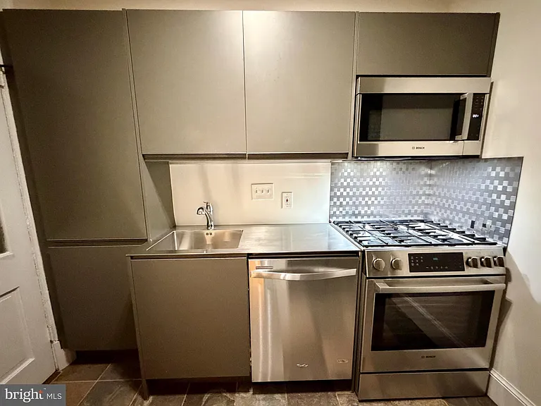 3020 Dent Pl NW #10W — Photo 6