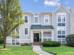 20594 Cornstalk Ter #301-1-1, Ashburn, VA 20147