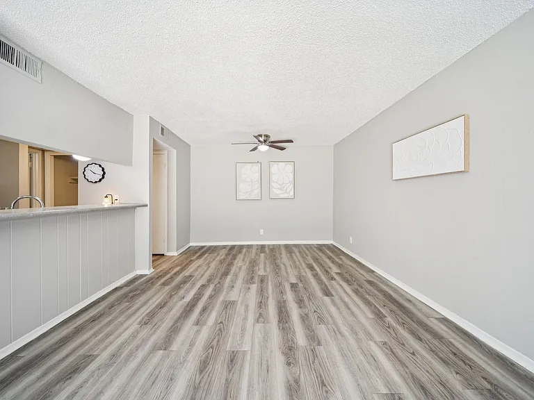 Cedar Park Apartments — Photo 42
