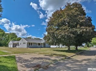 204 Cedar St, Talmage, NE 68448