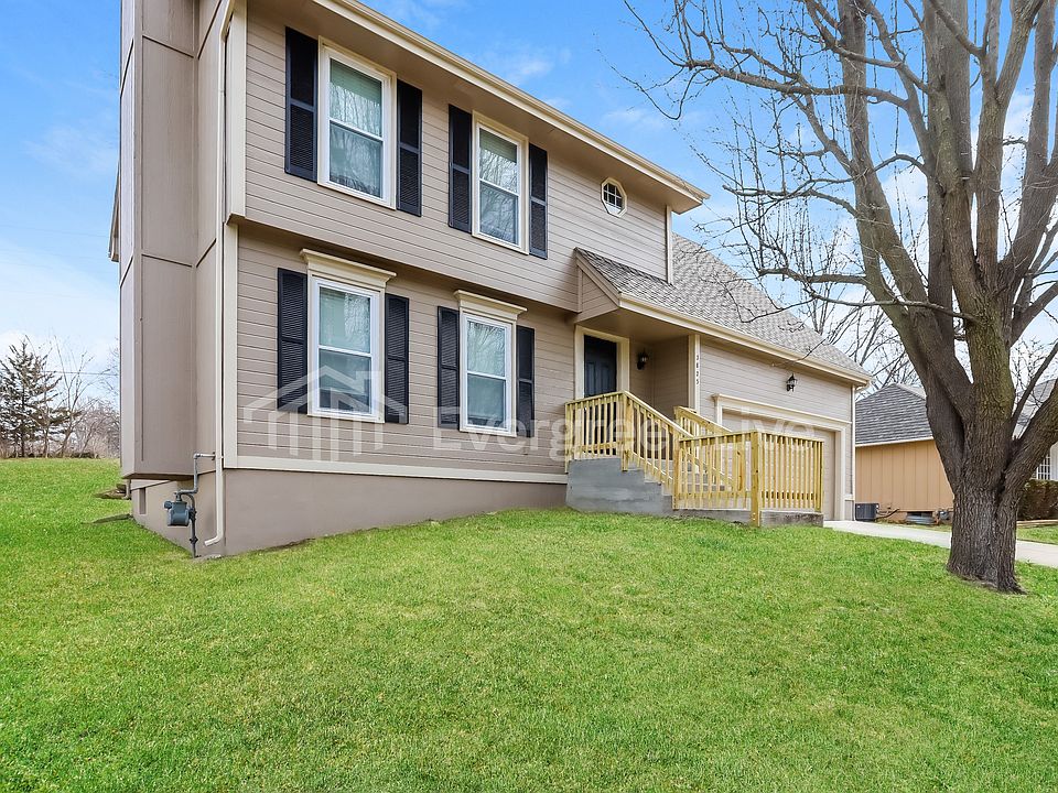 1st image of 3823 NE Beechwood Dr