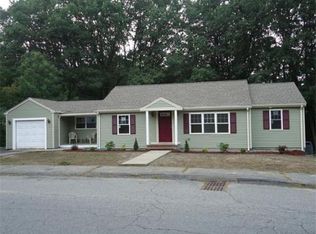 17 Maple St, Hudson, MA 01749