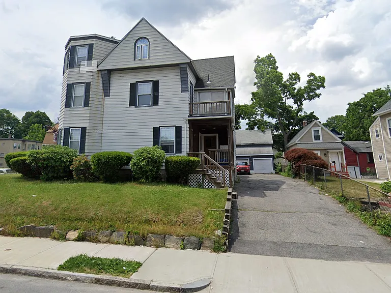 94 Woodland St #2 — Photo 1