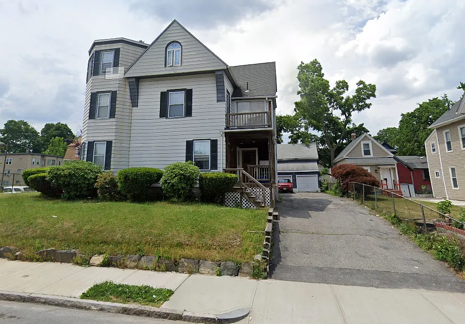 94 Woodland St #1L