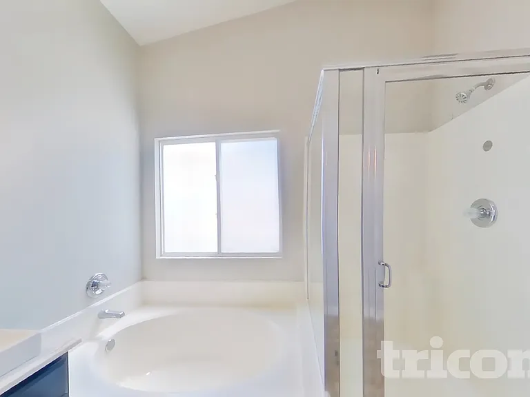 409 W Azure Ave — Photo 7
