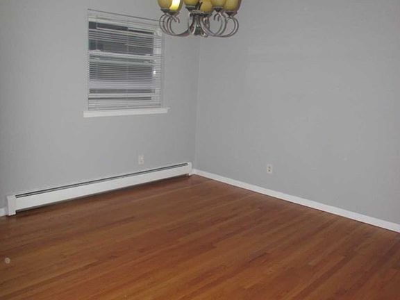 5th image of 31 Honiss St