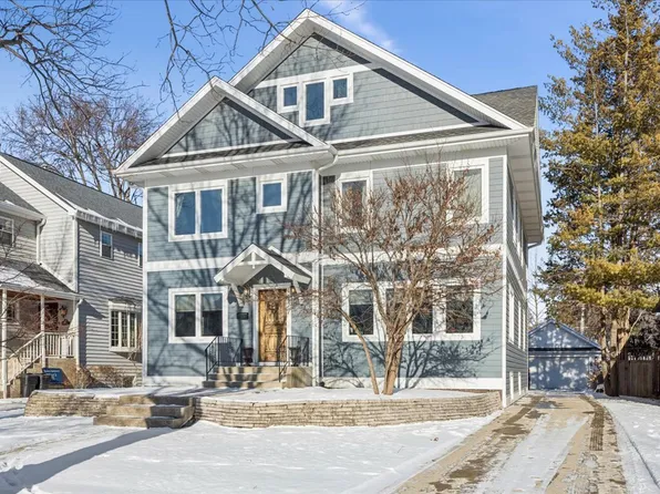 315 Bartram Rd, Riverside, IL 60546