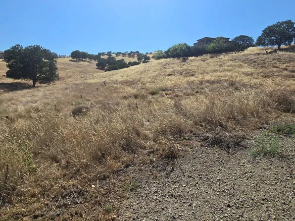 9421 Morton Davis Dr, Patterson, CA 95363