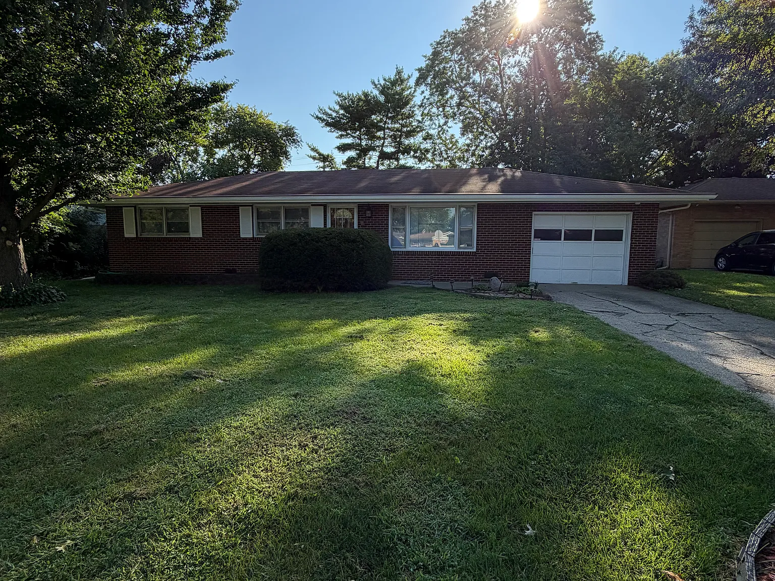 3 bed, 1400 sqft, $1,880 — Photo 2
