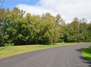 70 University St, Presque Isle, ME 04769