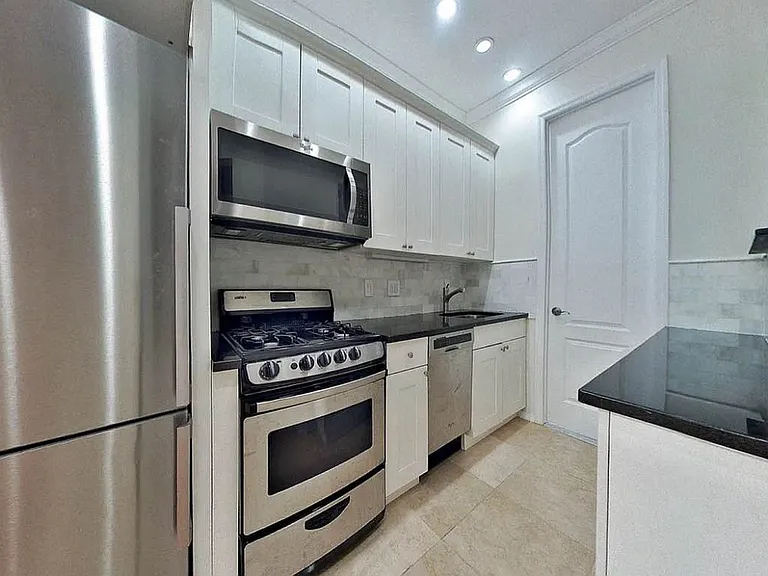 101 Lexington Ave #2A — Photo 6