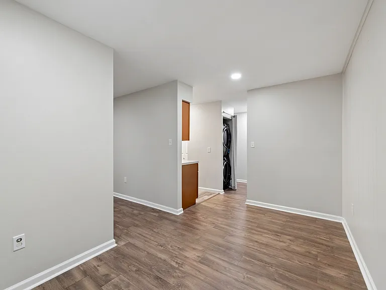 7 Silverwood Cir #3 — Photo 17