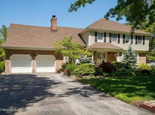16 Meadows Ln, Ocean, NJ 07712