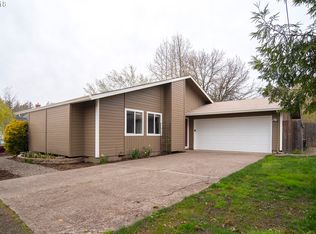 7615 SW Spruce St, Portland, OR 97223