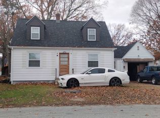 49 Tarleton St, Warwick, RI 02889