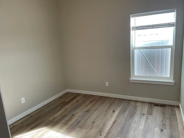 985 Frank Henry Rd — Photo 9