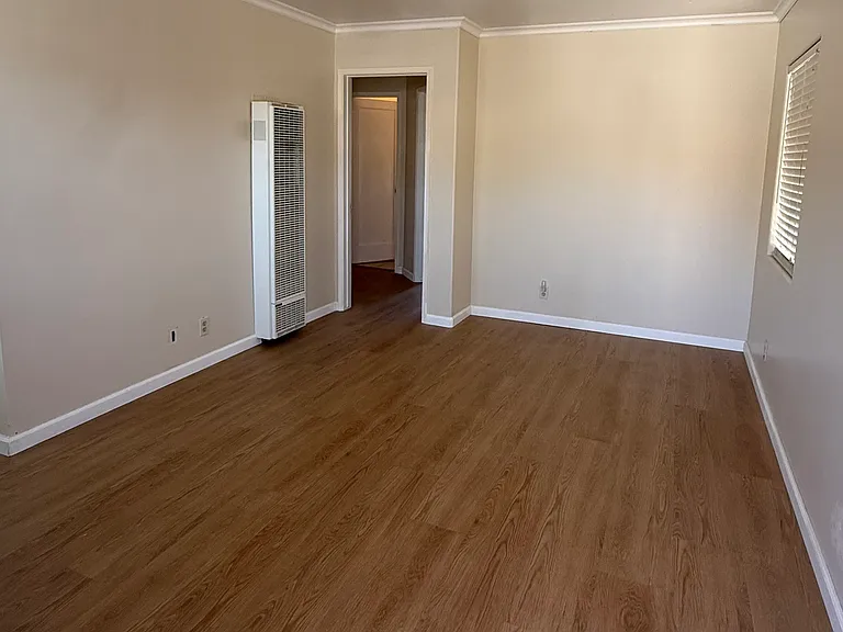 405 W El Camino St #B — Photo 1